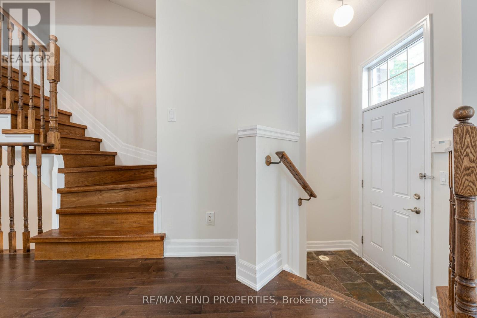 63 Newcastle Street, Toronto, Ontario  M8Y 0A5 - Photo 4 - W12452122