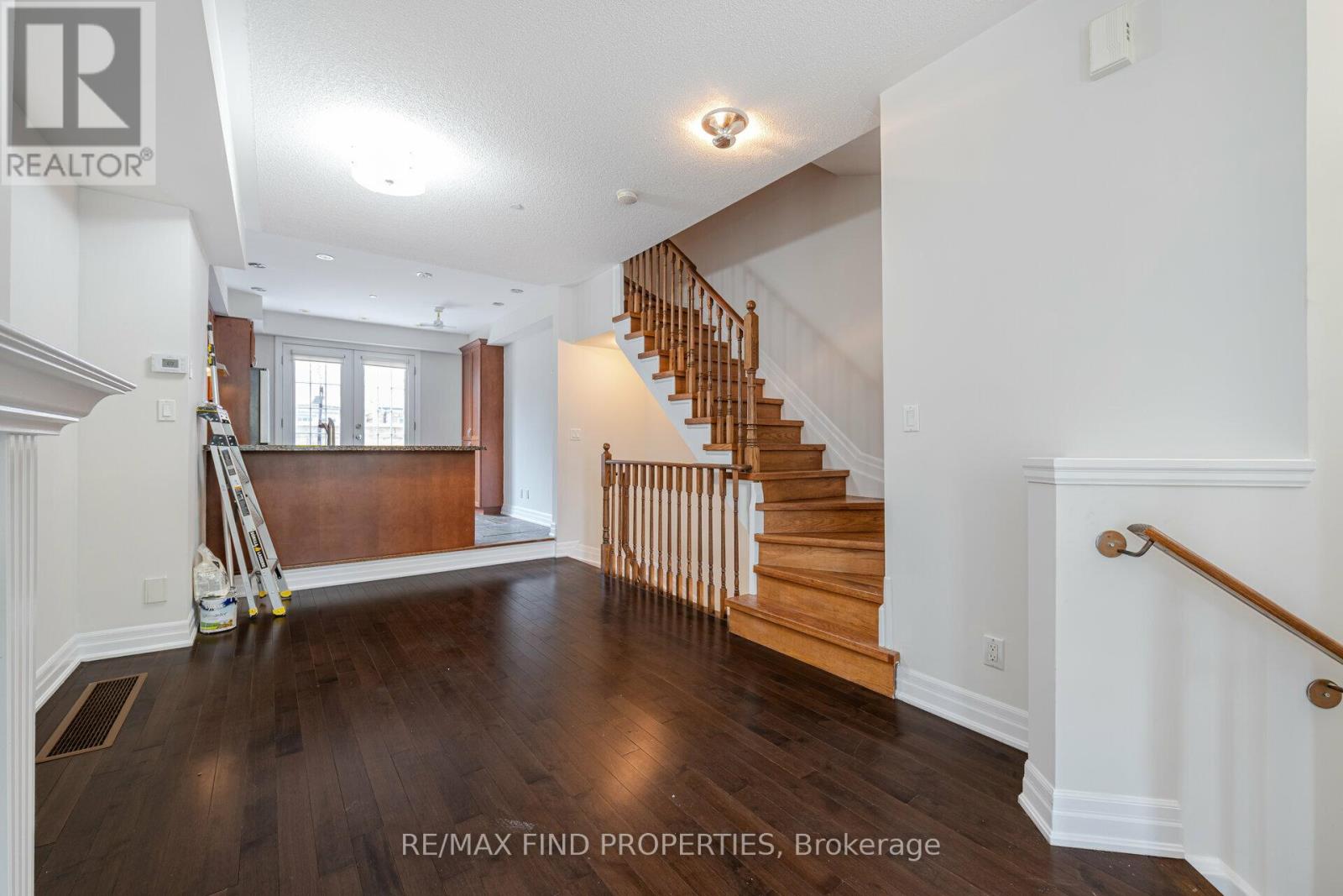 63 Newcastle Street, Toronto, Ontario  M8Y 0A5 - Photo 5 - W12452122