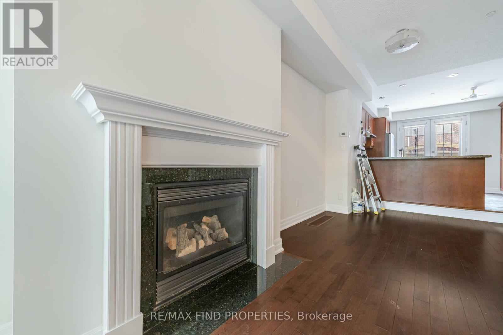 63 Newcastle Street, Toronto, Ontario  M8Y 0A5 - Photo 8 - W12452122