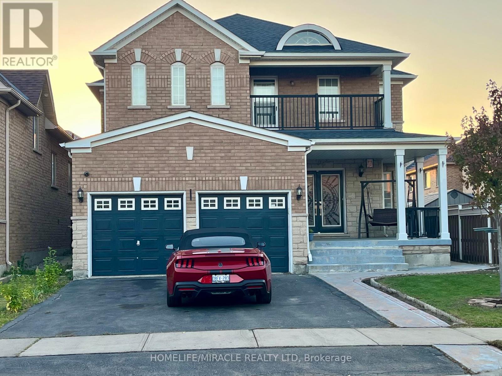 24 ROUNDSTONE DRIVE, Brampton, Ontario