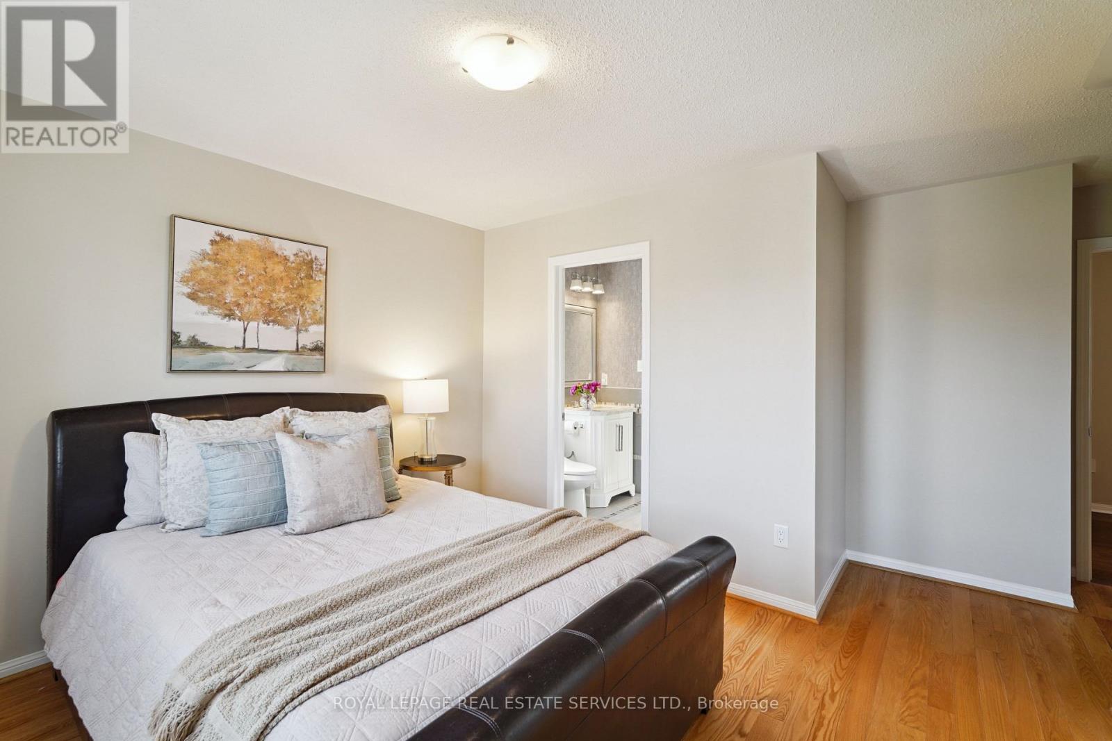 641 Symons Cross, Milton, Ontario  L9T 7S2 - Photo 25 - W12452144