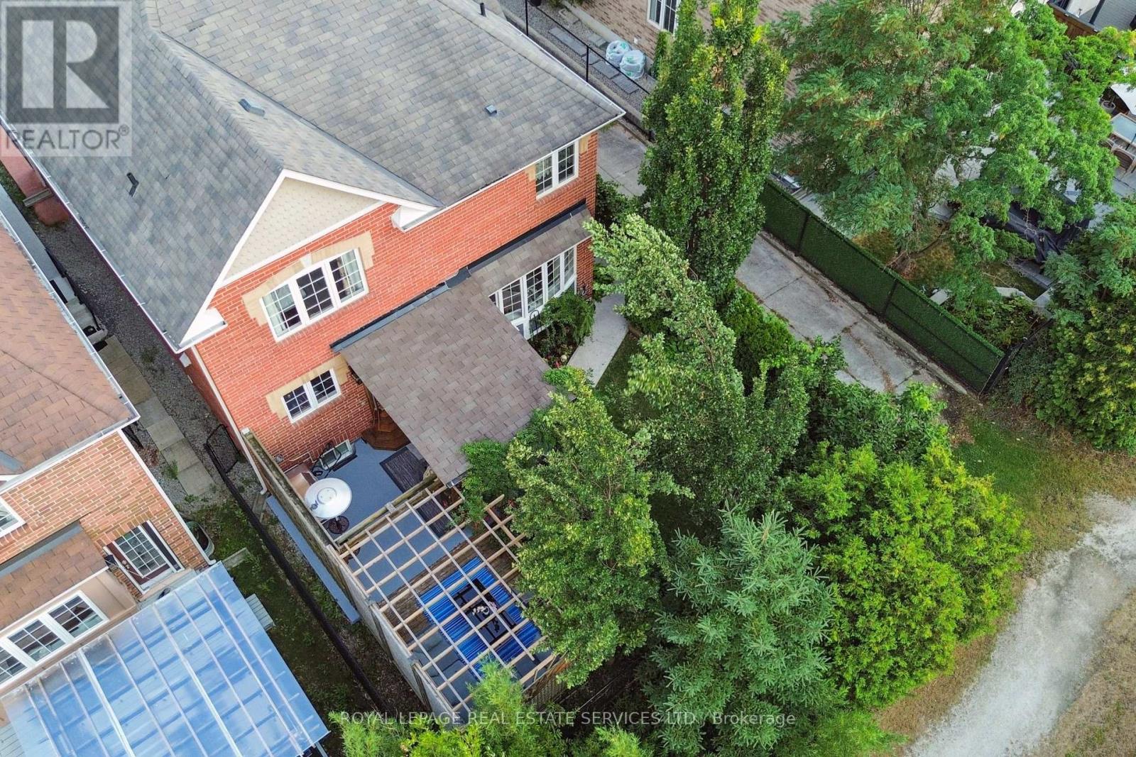 641 Symons Cross, Milton, Ontario  L9T 7S2 - Photo 37 - W12452144