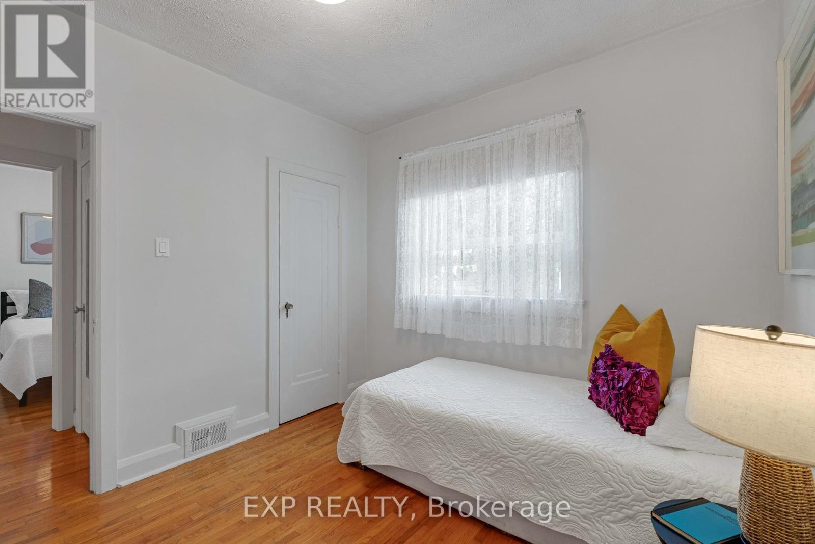 79 Sixteenth Street, Toronto, Ontario  M8V 3J9 - Photo 14 - W12452151
