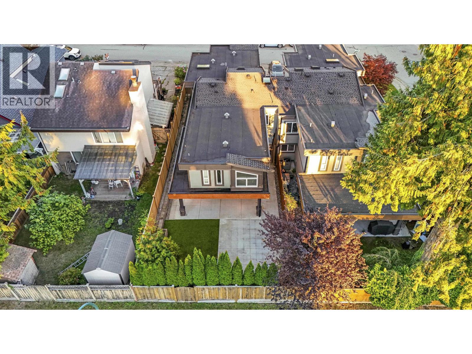 2503 Burian Drive, Coquitlam, British Columbia  V3K 5W8 - Photo 3 - R3056674