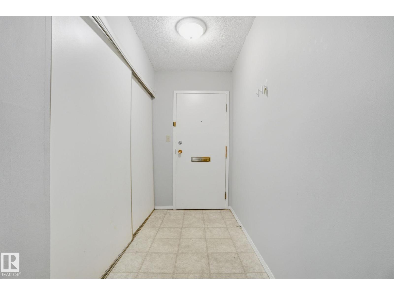 #106 4810 Mill Woods Rd S Nw, Edmonton, Alberta  T6L 5N9 - Photo 3 - E4461329