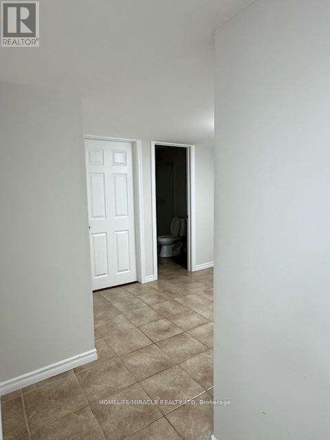 173 Winterberry Boulevard, Thorold, Ontario  L2V 0C2 - Photo 17 - X12452037