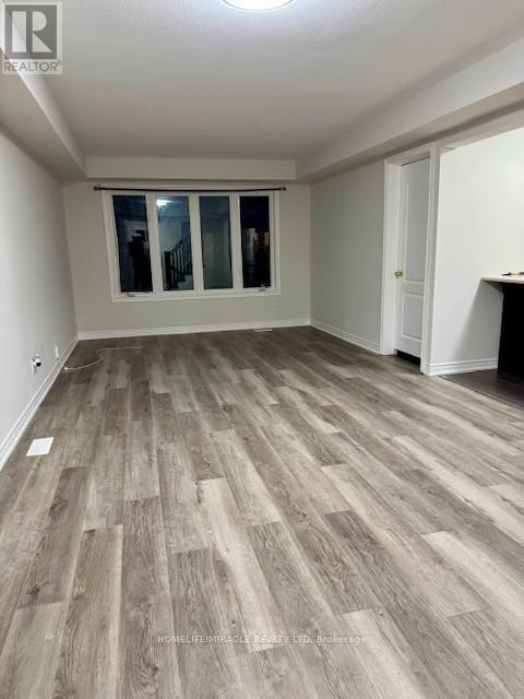 173 Winterberry Boulevard, Thorold, Ontario  L2V 0C2 - Photo 3 - X12452037