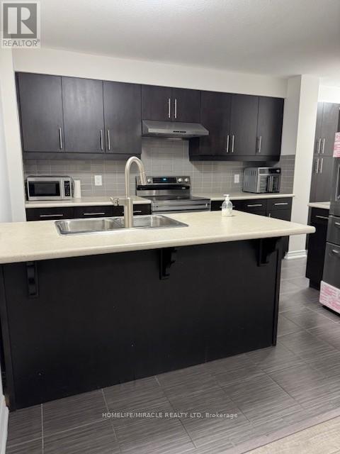 173 Winterberry Boulevard, Thorold, Ontario  L2V 0C2 - Photo 4 - X12452037