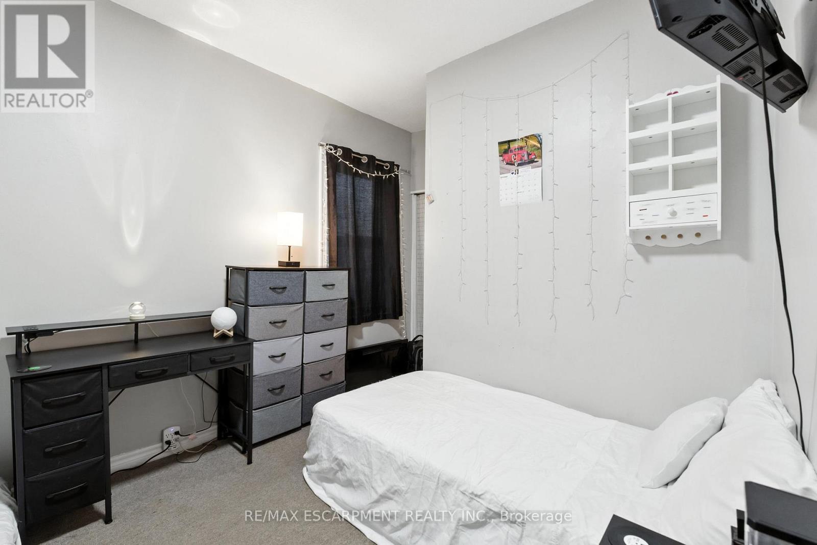 78 East 23rd Street, Hamilton, Ontario  L8V 2W8 - Photo 16 - X12452047