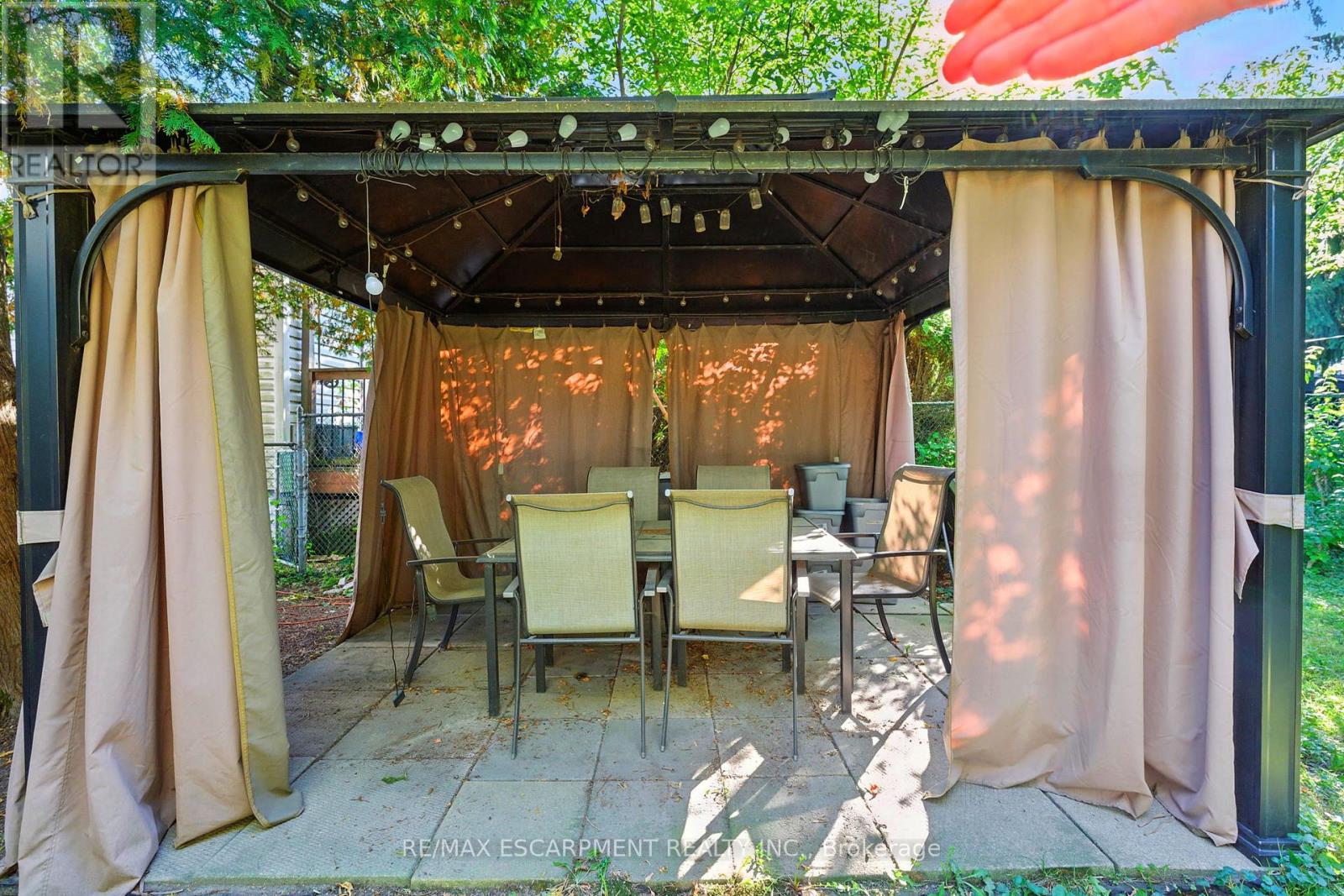 78 East 23rd Street, Hamilton, Ontario  L8V 2W8 - Photo 23 - X12452047