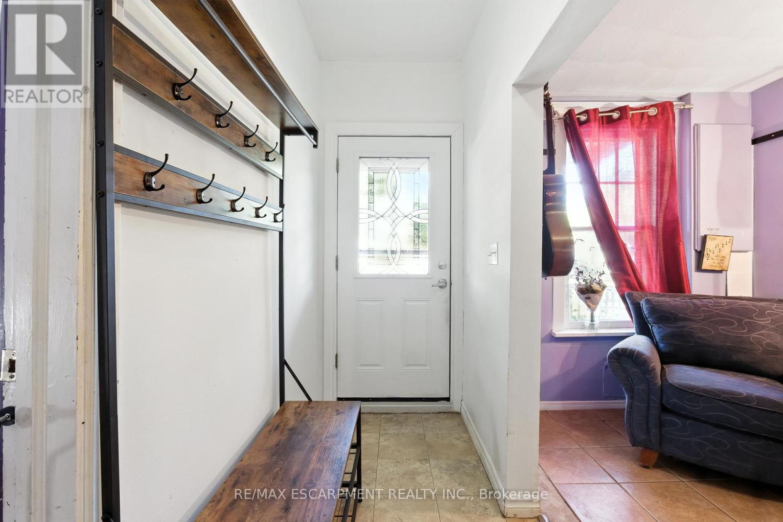 78 East 23rd Street, Hamilton, Ontario  L8V 2W8 - Photo 4 - X12452047