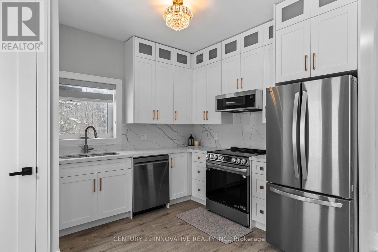 15 Grant Court, South River, Ontario  P0A 1X0 - Photo 10 - X12452063