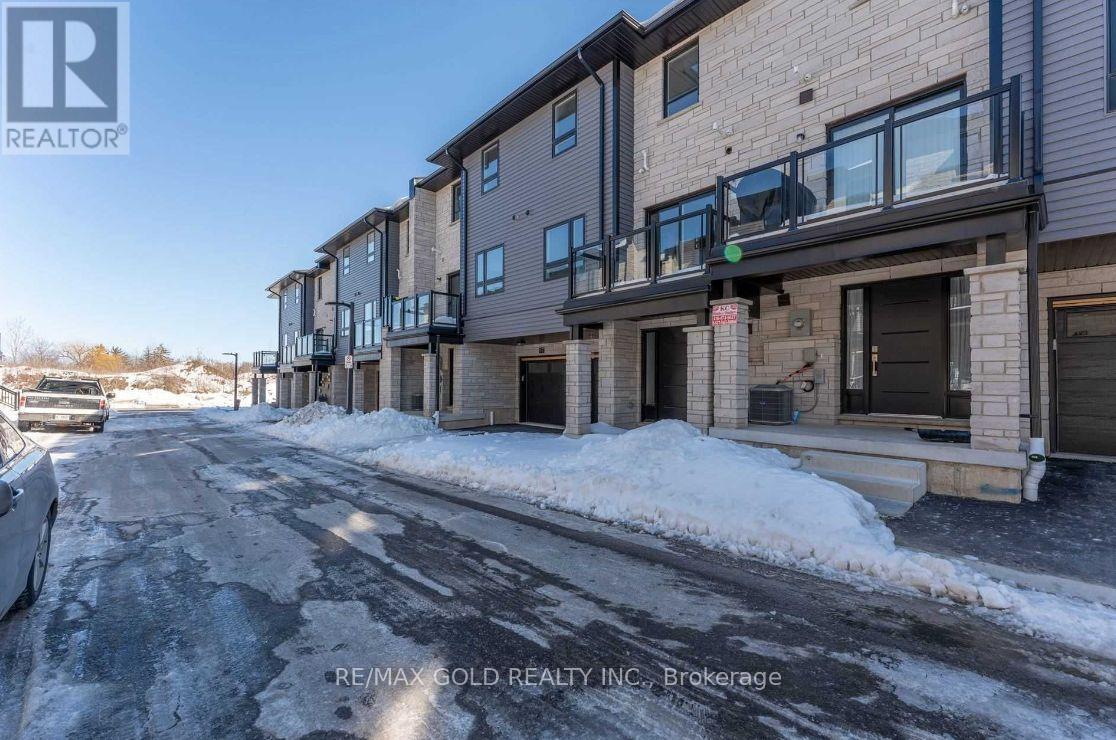 #58 - 51 Sparrow Avenue, Cambridge, Ontario  N1T 2E2 - Photo 2 - X12452070