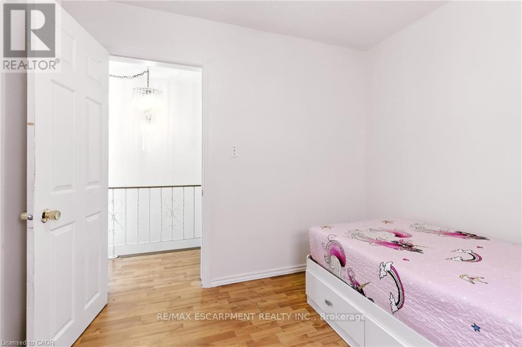 44 Holton Avenue N, Hamilton, Ontario  L8L 6H4 - Photo 17 - X12452124