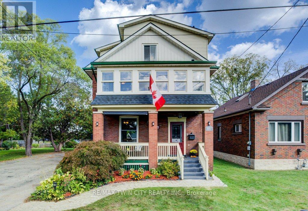 207 HEDLEY STREET, Cambridge, Ontario