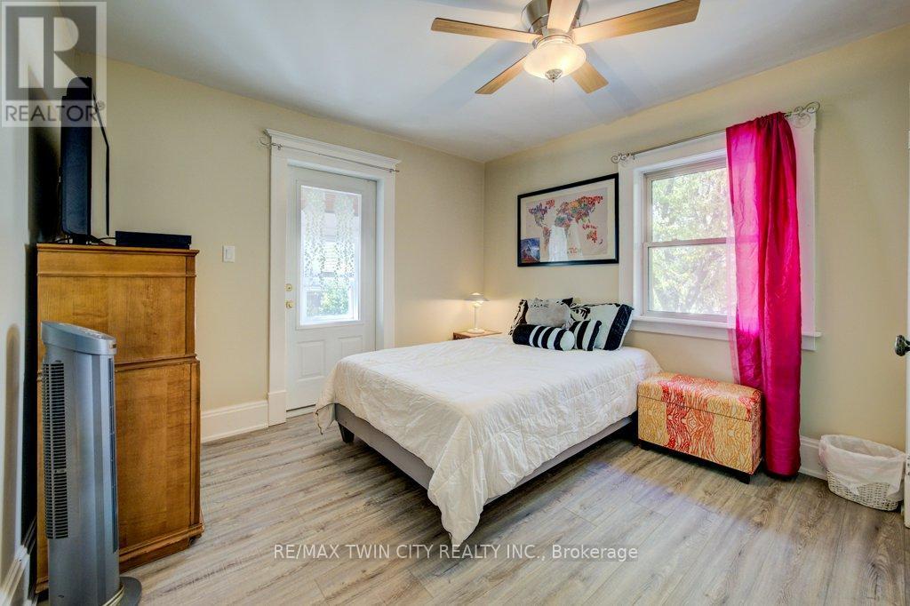 207 Hedley Street, Cambridge, Ontario  N3H 3X9 - Photo 10 - X12452133