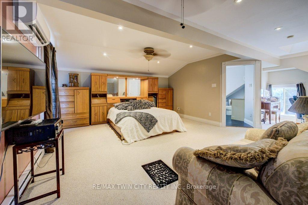 207 Hedley Street, Cambridge, Ontario  N3H 3X9 - Photo 17 - X12452133