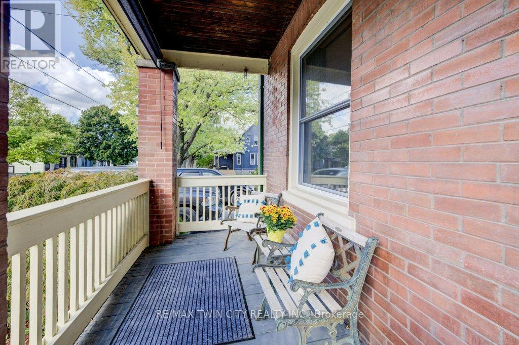 207 Hedley Street, Cambridge, Ontario  N3H 3X9 - Photo 2 - X12452133