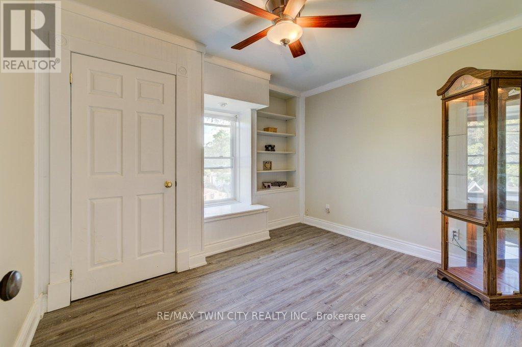 207 Hedley Street, Cambridge, Ontario  N3H 3X9 - Photo 9 - X12452133