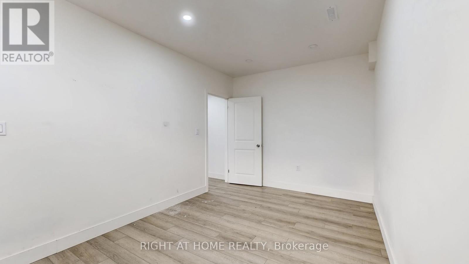 1608 Capri Crescent, London North, Ontario  N6G 0S8 - Photo 43 - X12452142