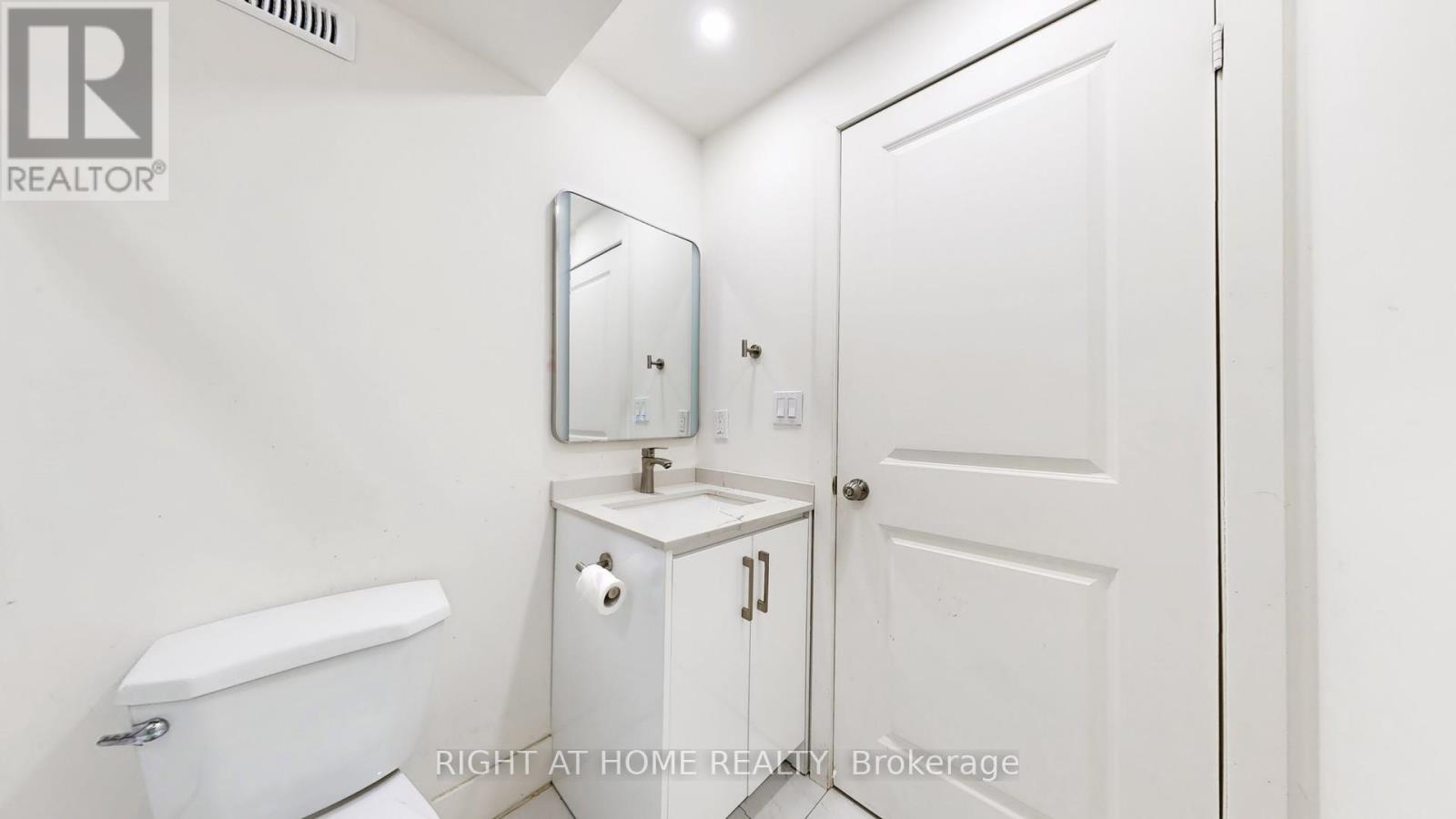 1608 Capri Crescent, London North, Ontario  N6G 0S8 - Photo 46 - X12452142