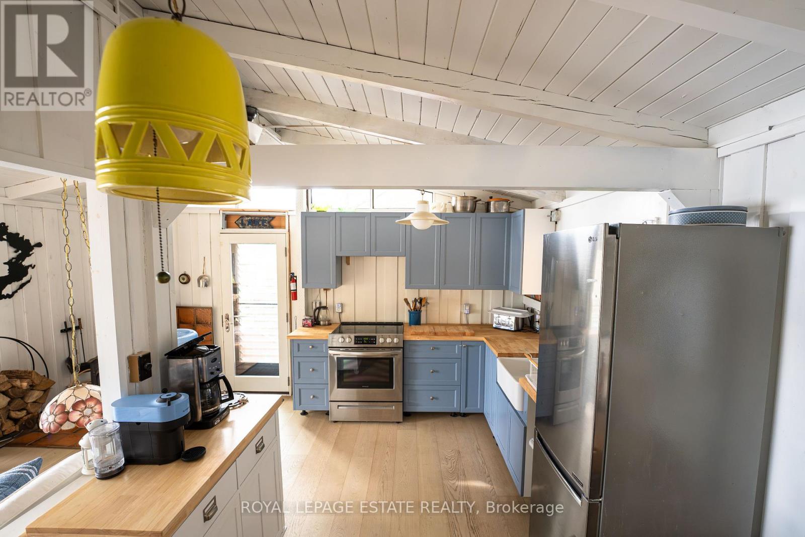 329 Fire Route 247 Road, North Kawartha, Ontario  K0L 1A0 - Photo 7 - X12452153