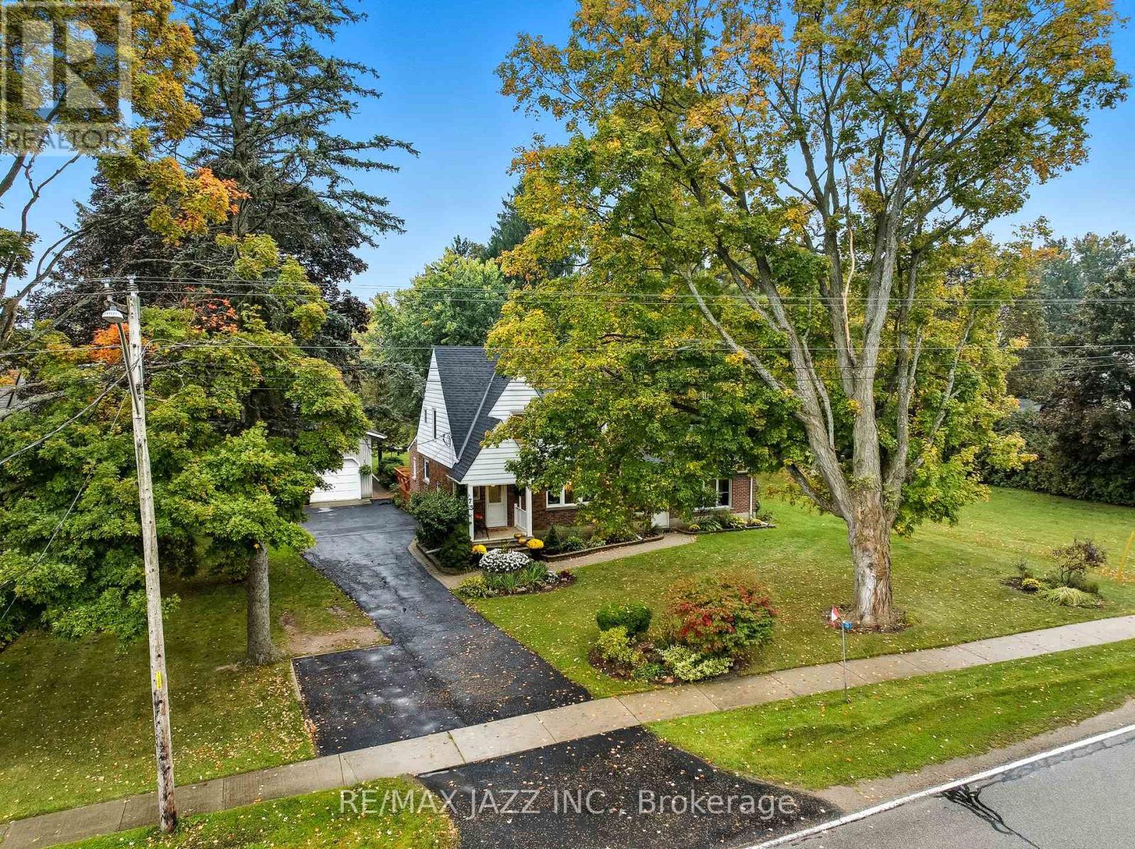 73 Columbus Road E, Oshawa, Ontario  L1H 0G3 - Photo 2 - E12452156