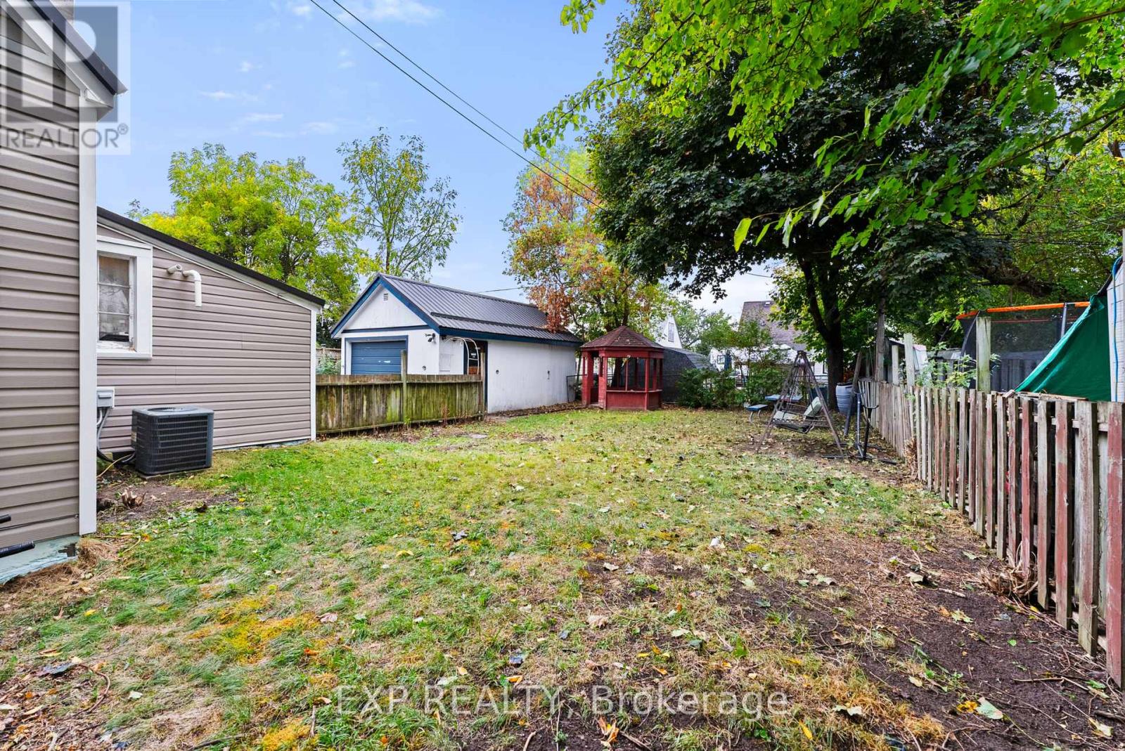 138 Byron Street, Quinte West, Ontario  K8V 2Y6 - Photo 25 - X12452202