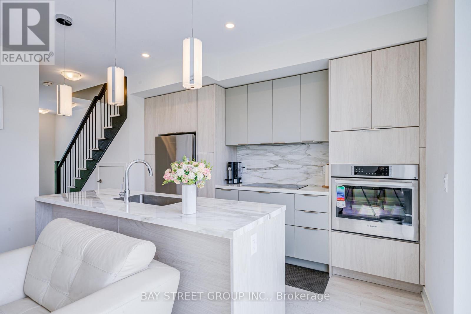 27 Sonic Way, Toronto, Ontario  M3C 0P3 - Photo 10 - C12452166