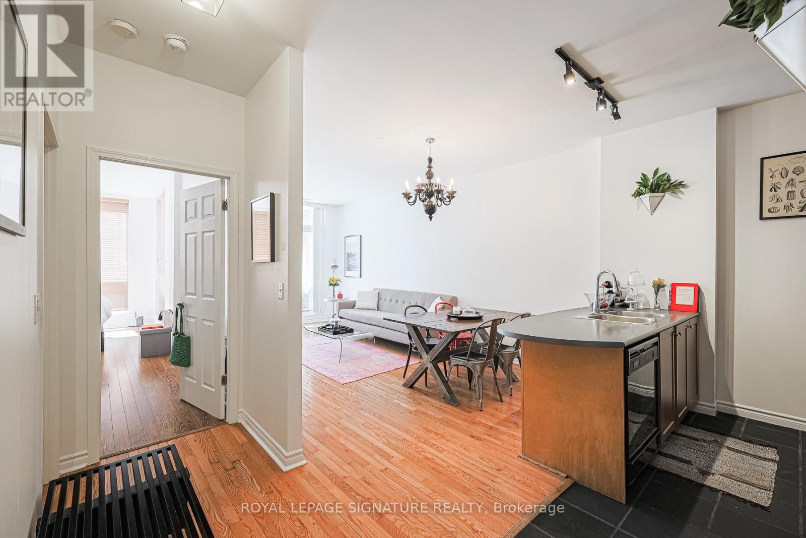 804 - 980 Yonge Street, Toronto, Ontario  M4W 3V8 - Photo 10 - C12452186