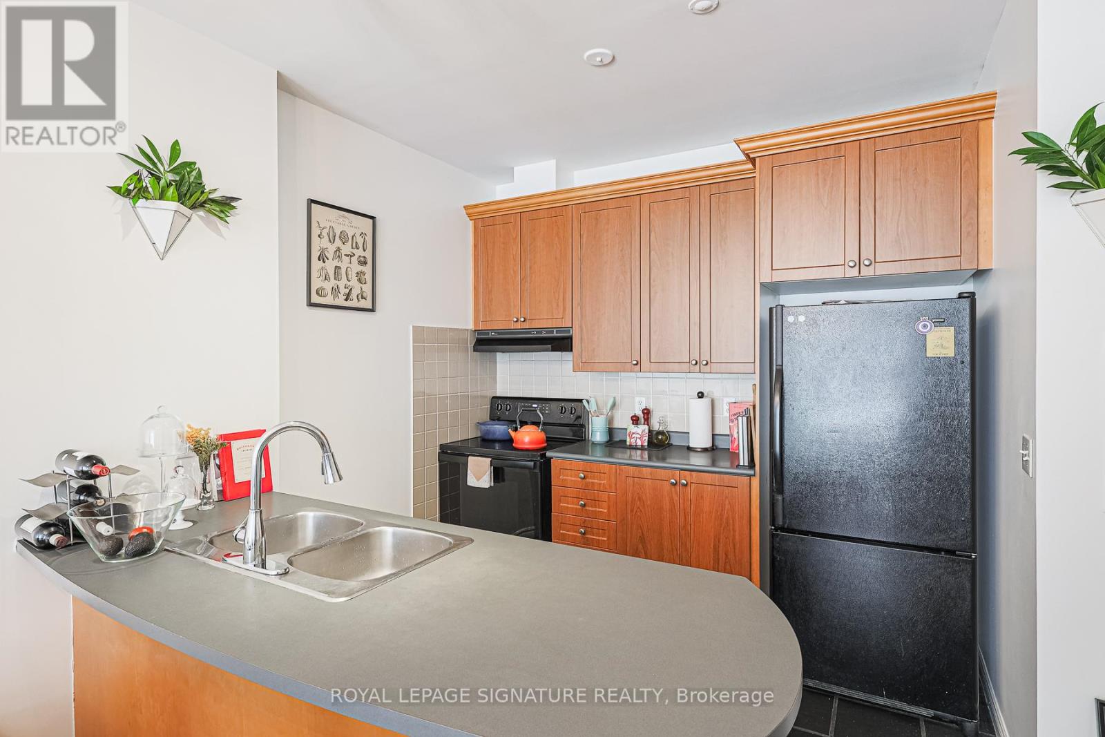 804 - 980 Yonge Street, Toronto, Ontario  M4W 3V8 - Photo 13 - C12452186