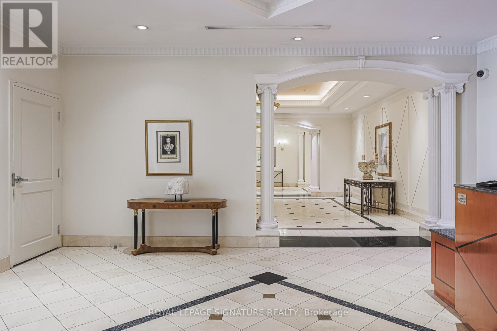 804 - 980 Yonge Street, Toronto, Ontario  M4W 3V8 - Photo 5 - C12452186