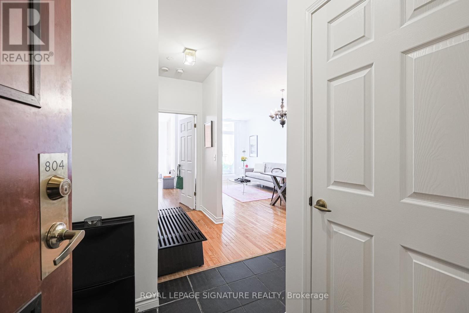 804 - 980 Yonge Street, Toronto, Ontario  M4W 3V8 - Photo 9 - C12452186