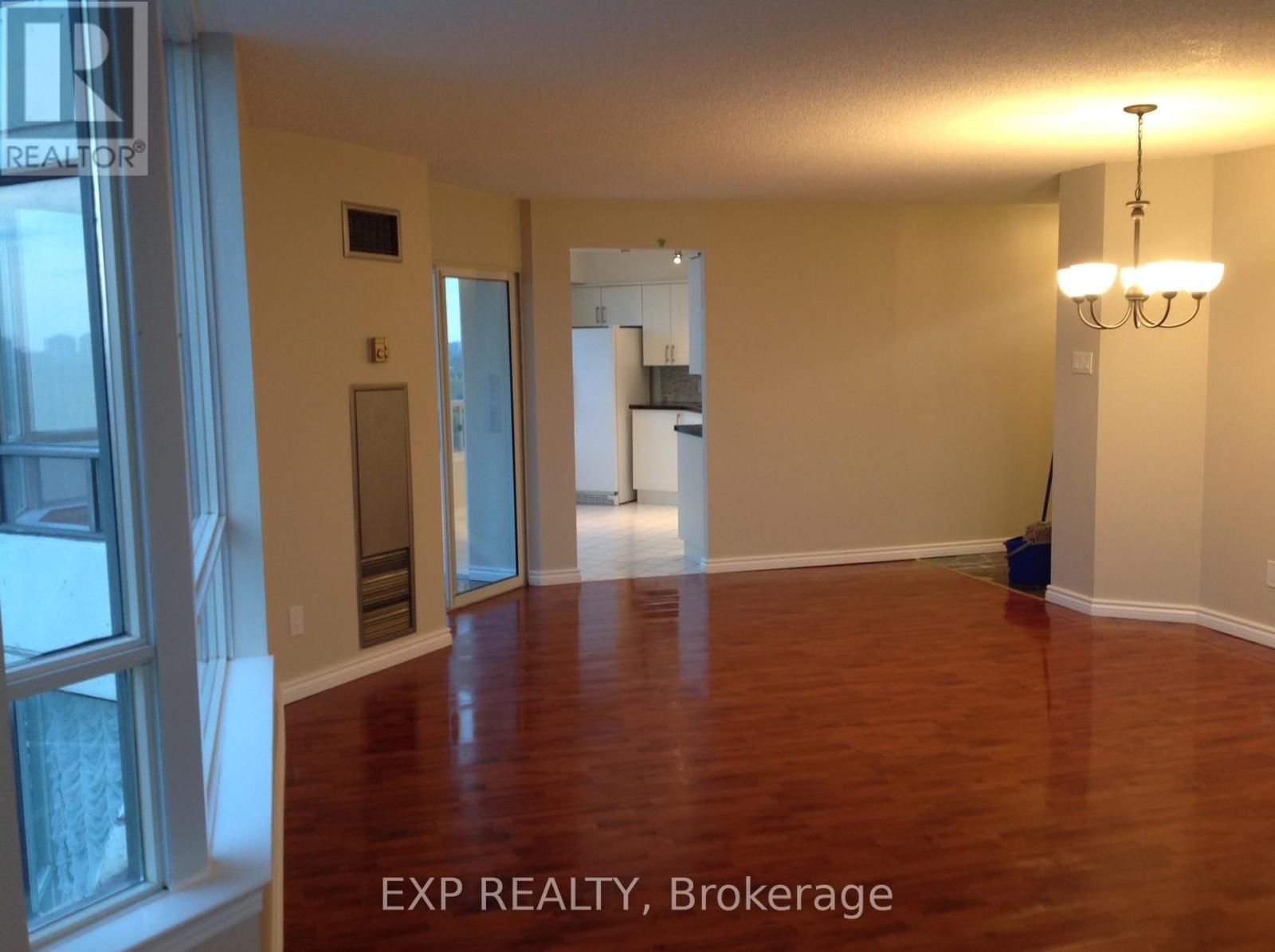 1411 - 1121 Steeles Avenue W, Toronto, Ontario  M2R 3W7 - Photo 13 - C12452218