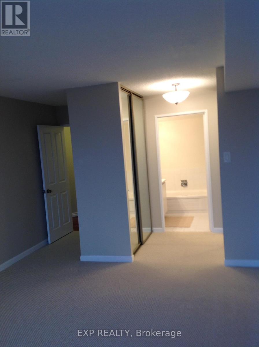 1411 - 1121 Steeles Avenue W, Toronto, Ontario  M2R 3W7 - Photo 18 - C12452218