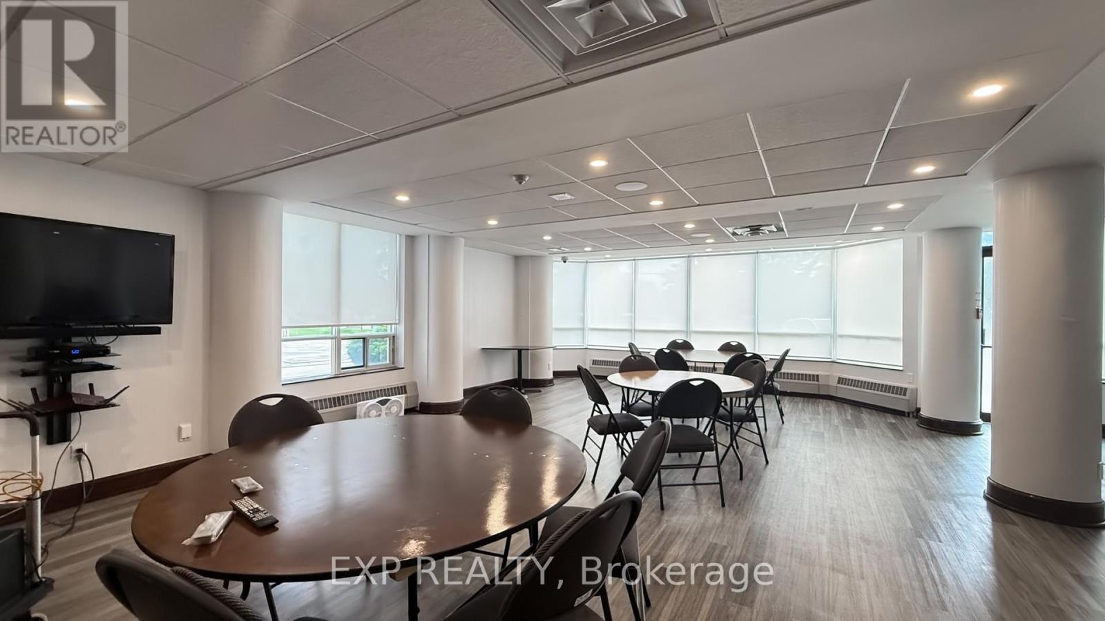 1411 - 1121 Steeles Avenue W, Toronto, Ontario  M2R 3W7 - Photo 21 - C12452218