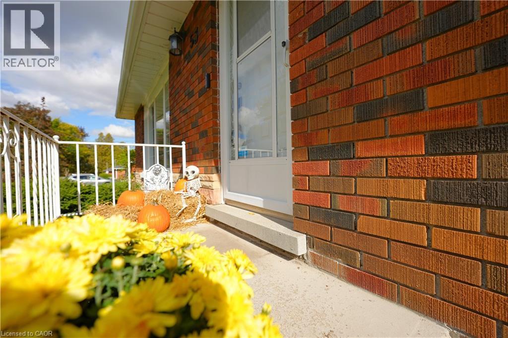 53 Freeman Avenue, Guelph, Ontario  N1H 4S9 - Photo 2 - 40776497