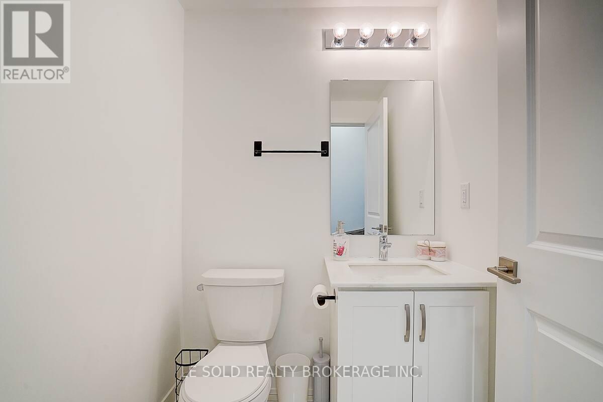 3e - 89 Frederick Tisdale Drive, Toronto, Ontario  M3K 0C6 - Photo 12 - W12450991