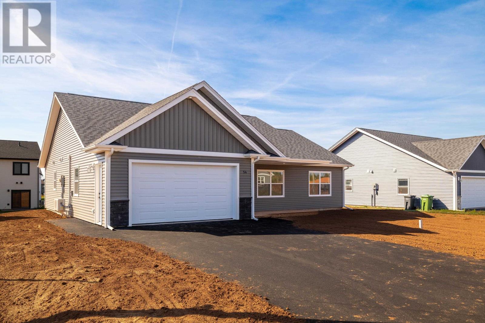 54 Smallwood Terrace, Stratford, Prince Edward Island  C1B 4L8 - Photo 2 - 202525442