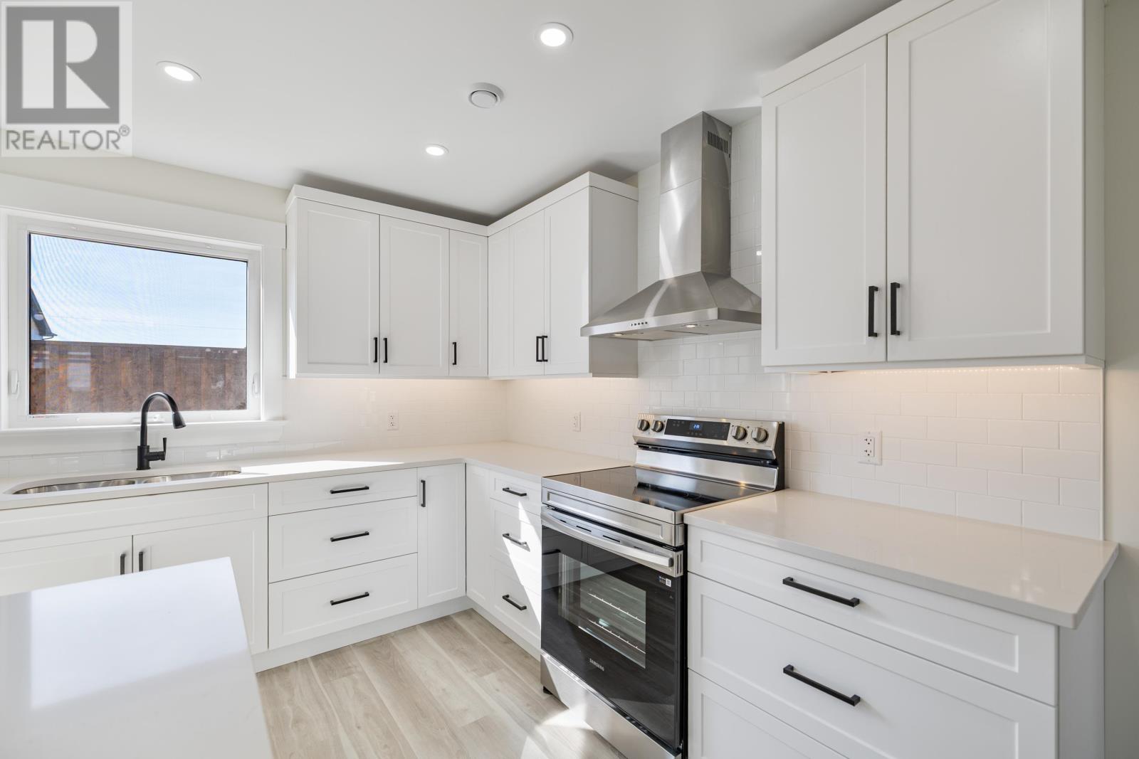 54 Smallwood Terrace, Stratford, Prince Edward Island  C1B 4L8 - Photo 8 - 202525442