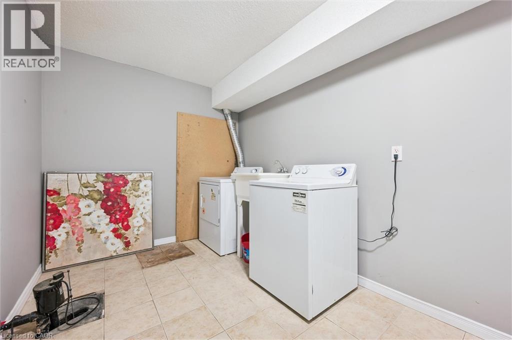733 Karlsfeld Road, Waterloo, Ontario  N2T 2W4 - Photo 42 - 40757586