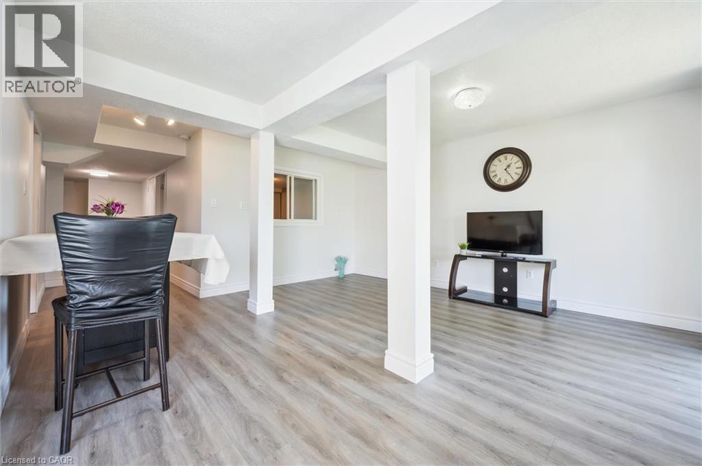 733 Karlsfeld Road, Waterloo, Ontario  N2T 2W4 - Photo 37 - 40757586