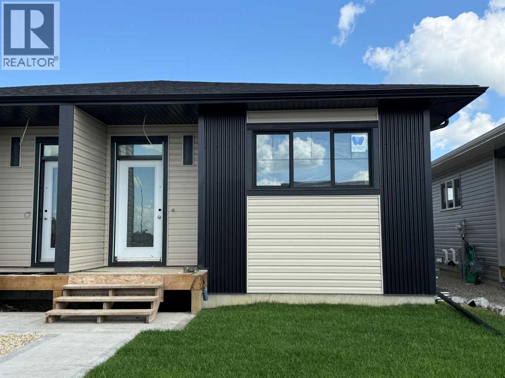 95 Gray Close, Sylvan Lake, Alberta  T4S 0W4 - Photo 1 - A2188807