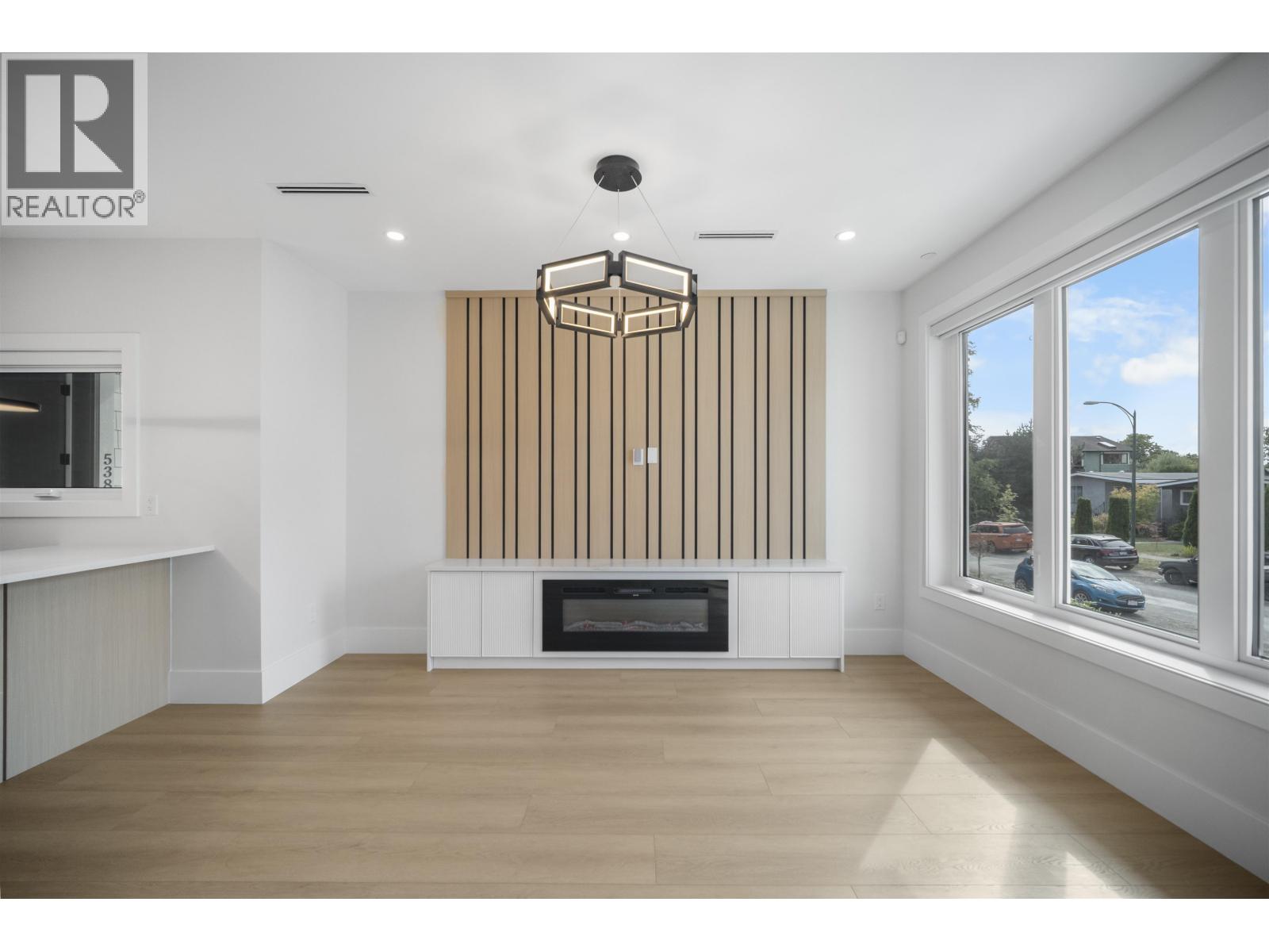 1 5378 Culloden Street, Vancouver, British Columbia  V5W 3R6 - Photo 4 - R3050236