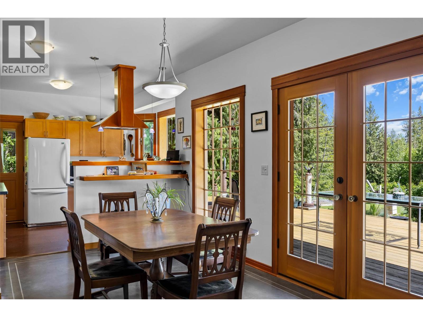3019 Hopwood Road, Lee Creek, British Columbia  V0E 1M4 - Photo 10 - 10348129