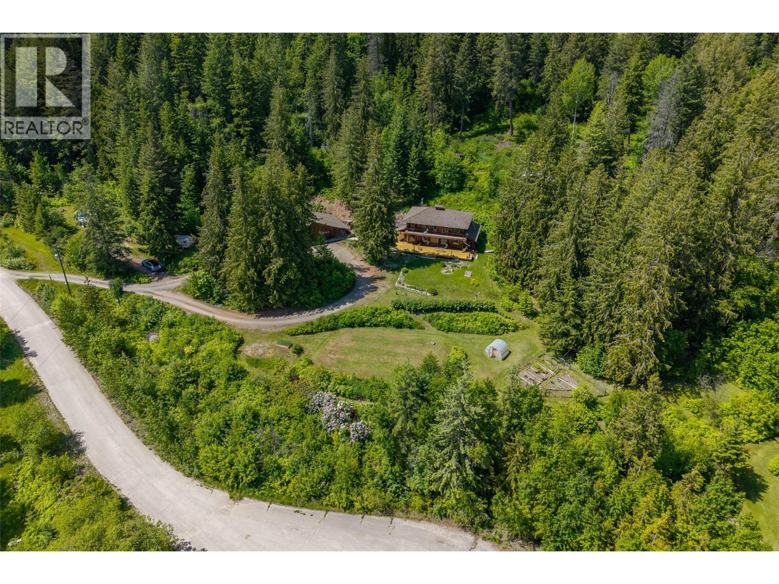 3019 Hopwood Road, Lee Creek, British Columbia  V0E 1M4 - Photo 71 - 10348129