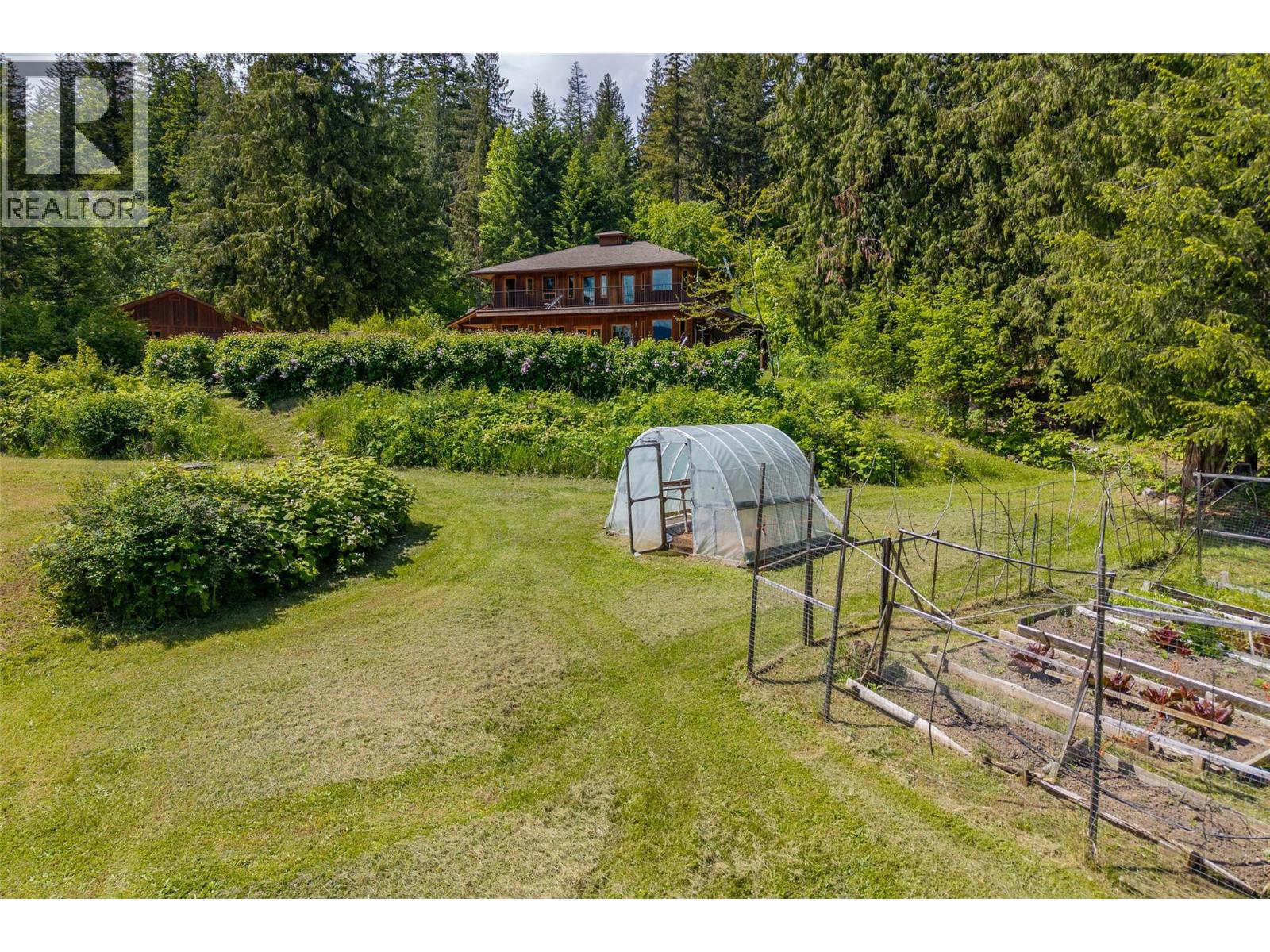 3019 Hopwood Road, Lee Creek, British Columbia  V0E 1M4 - Photo 76 - 10348129