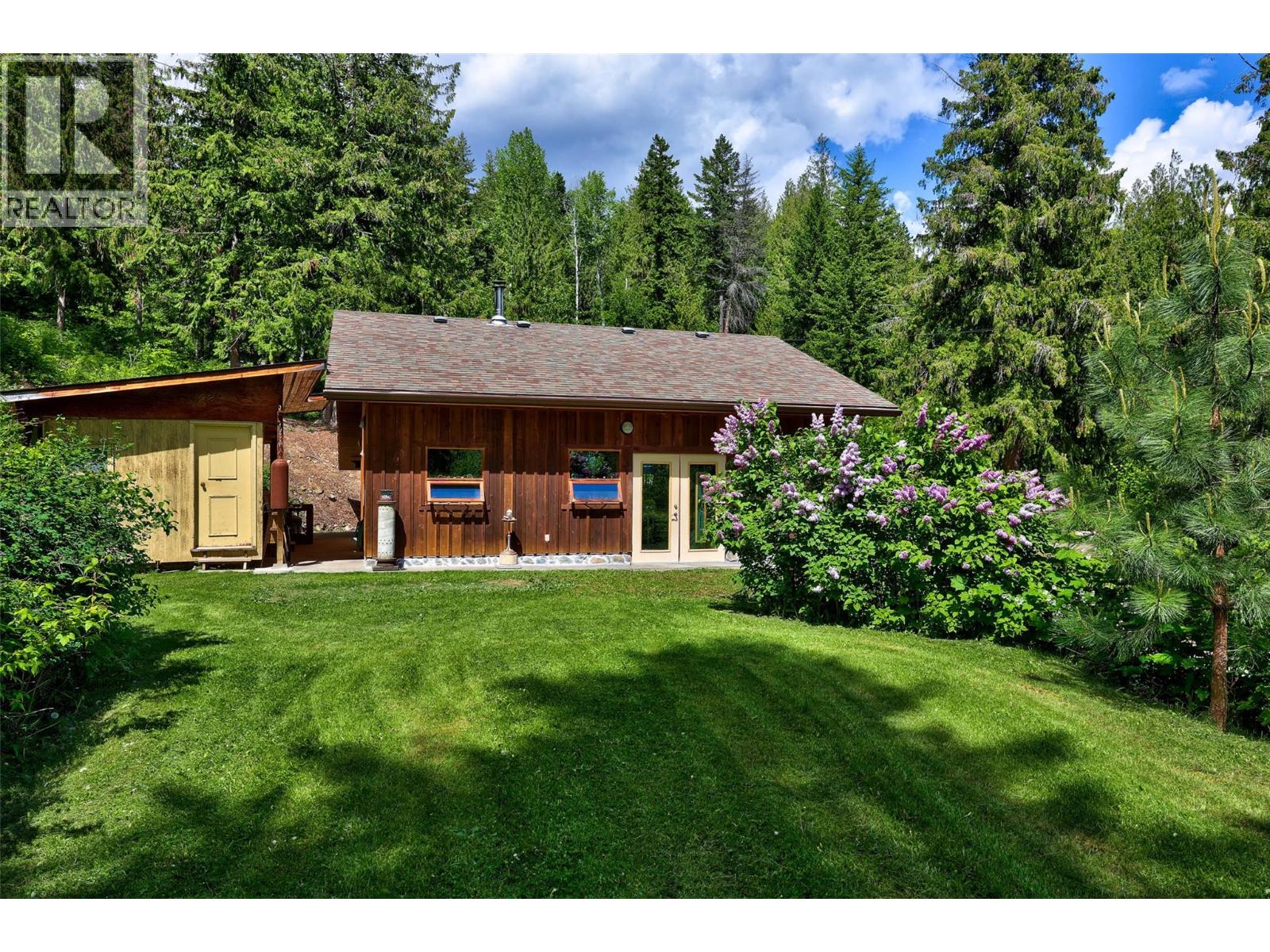 3019 Hopwood Road, Lee Creek, British Columbia  V0E 1M4 - Photo 59 - 10348129
