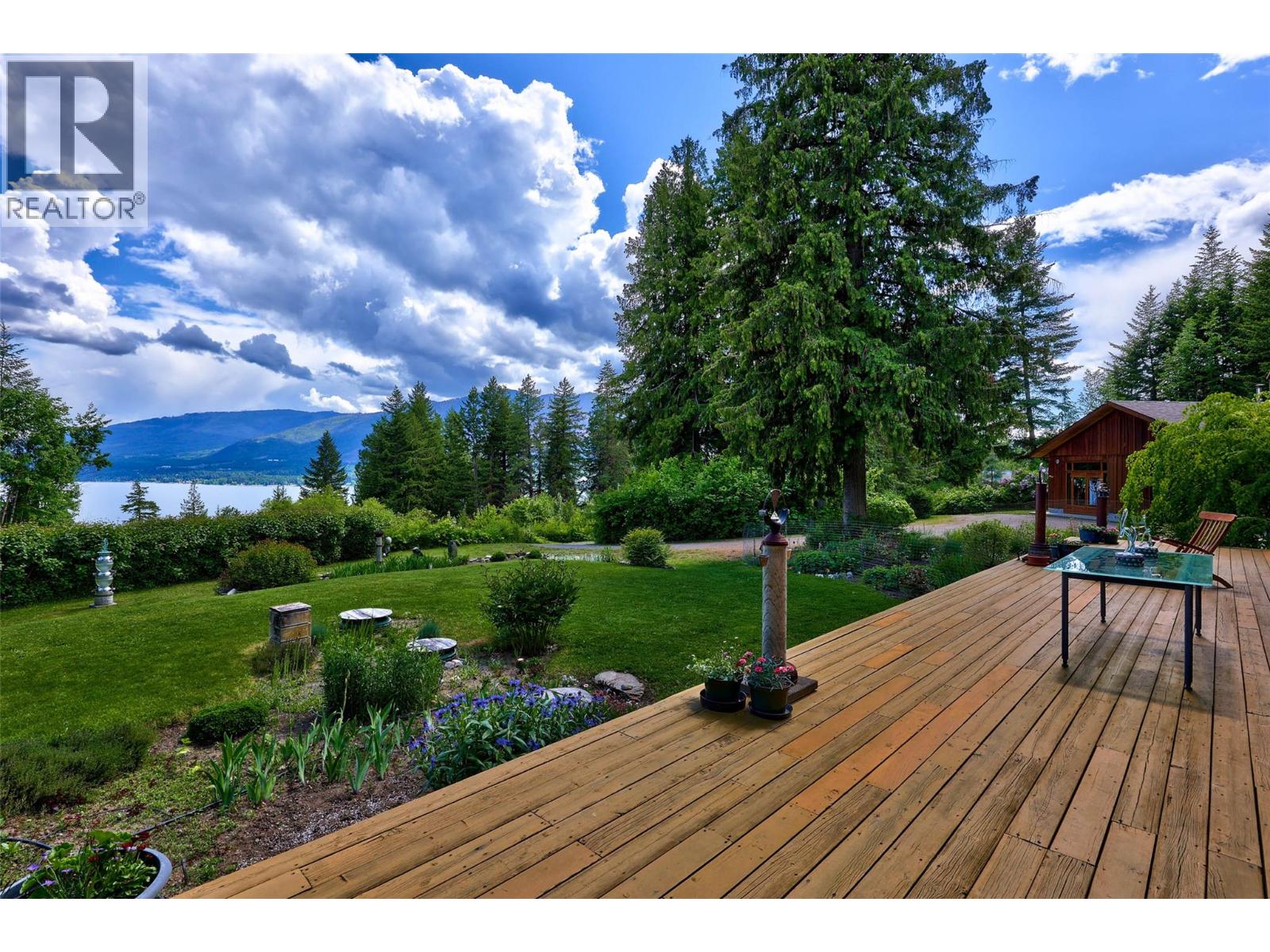3019 Hopwood Road, Lee Creek, British Columbia  V0E 1M4 - Photo 40 - 10348129