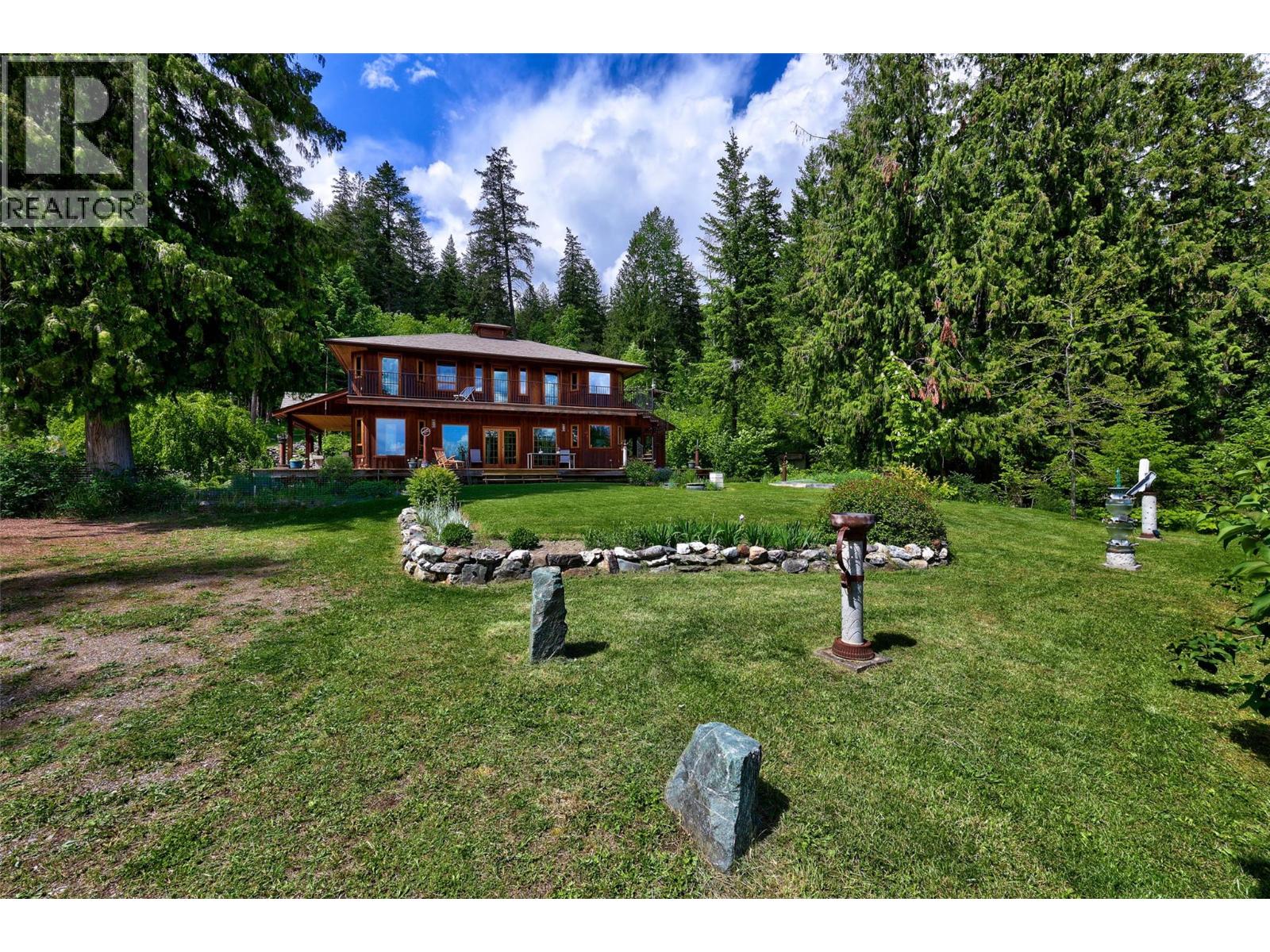 3019 Hopwood Road, Lee Creek, British Columbia  V0E 1M4 - Photo 36 - 10348129